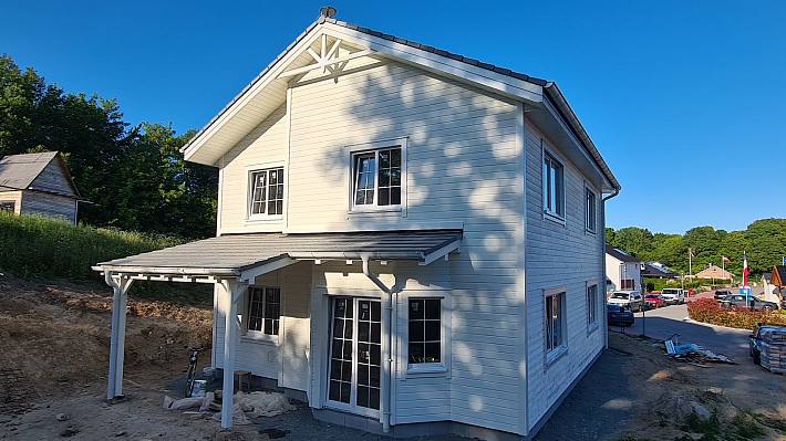 Бригада или строительная компания? Кому доверить строительство