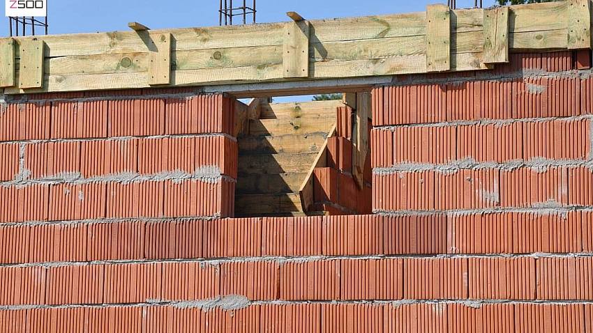 Кладка керамических блоков: как не сделать ошибок и сохранить свойства материала